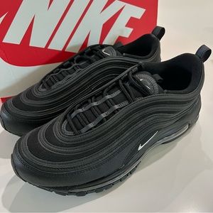 Nike Air Max 97 Mens Triple Black Shoes 921826-015 Terry Cloth New with Box